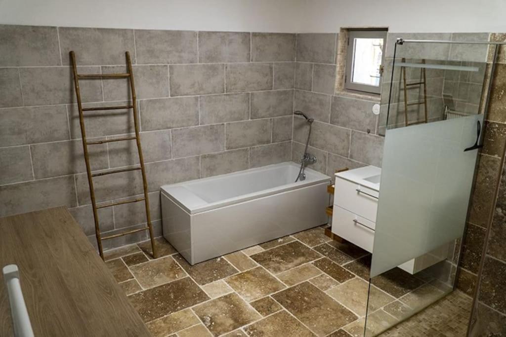 Charmant Rez De Villa Climatise Renove, 90M2 Avec Parking Cassis Ngoại thất bức ảnh